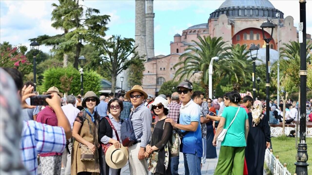 Bu sene Türkiye'ye gelen turist sayısı ne kadar arttı?