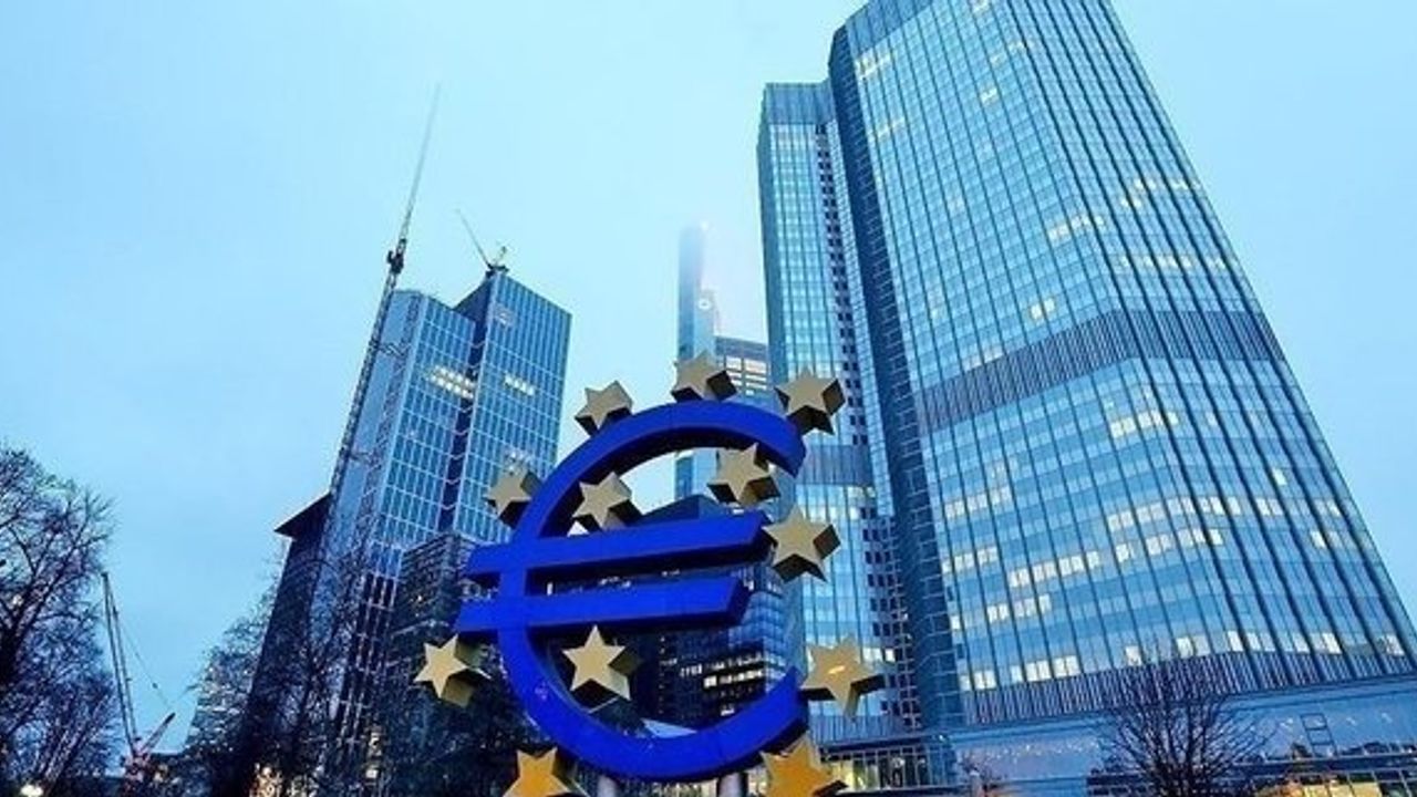 Avrupa merkez bankaları enflasyon artışıyla mücadele etmek için faiz oranlarını artırıyor