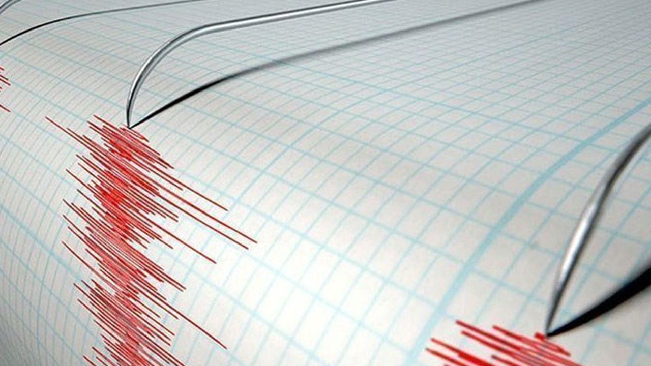 Hatay'da korkutan deprem: Büyük panik yaşandı