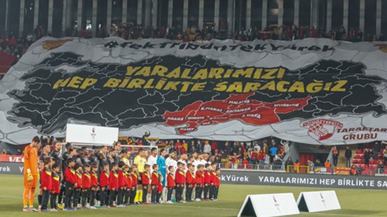 Göztepe-Boluspor maçında da hükümet istifa sesleri