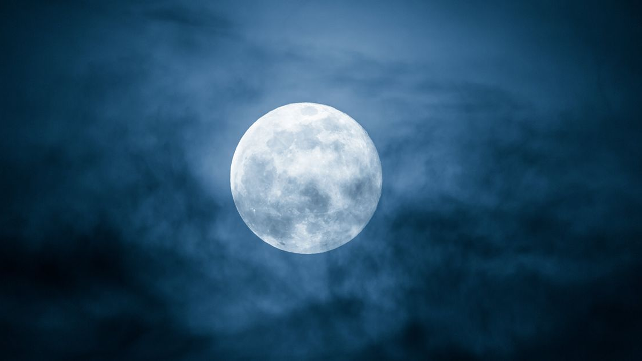 Yılın En Büyük Ve Parlak Ay’ı Mavi Ay