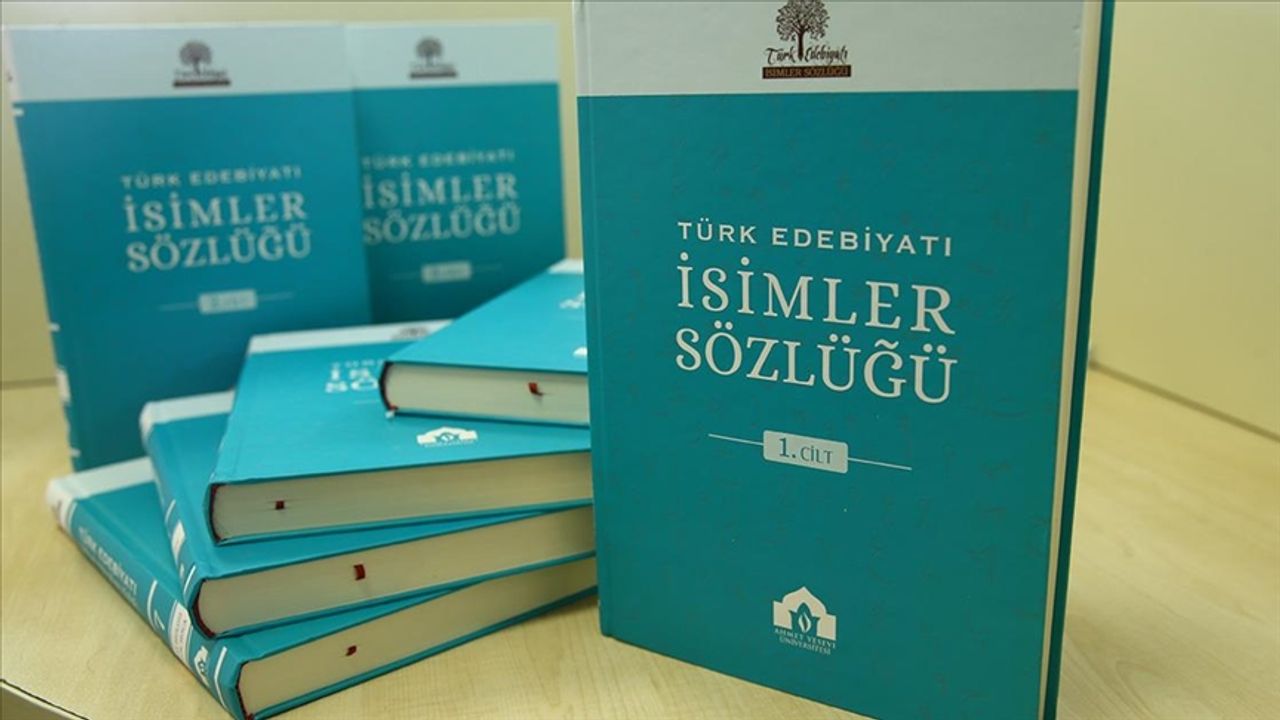 20 ciltlik "Türk Edebiyatı İsimler Sözlüğü" yayımlandı