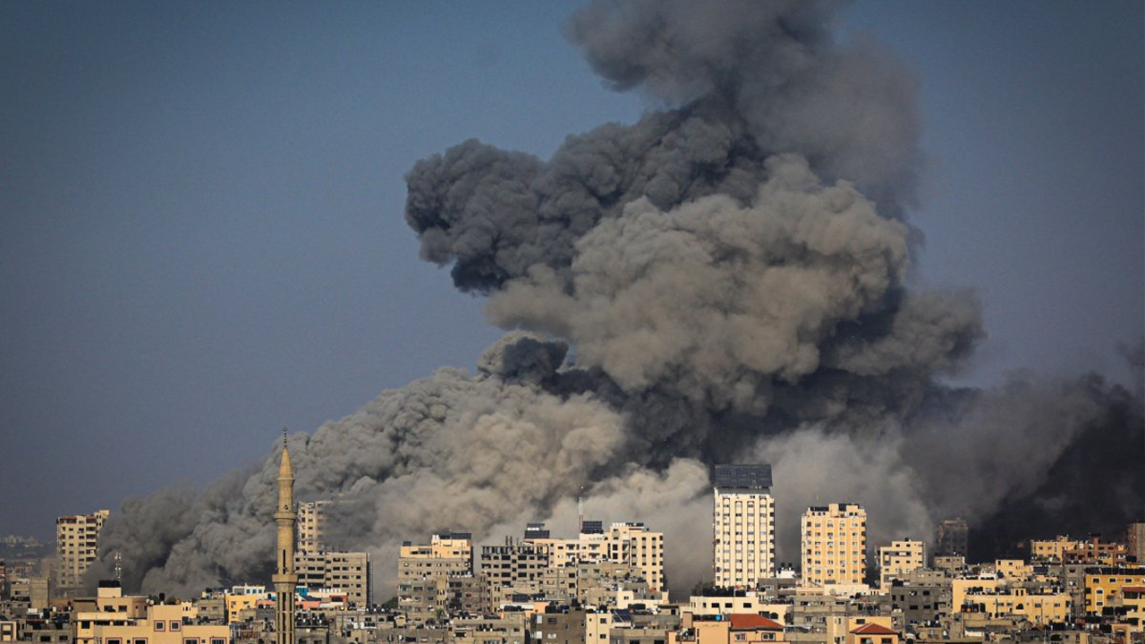 İsrail Gazze'ye 6 günde 6 bin bomba attı!