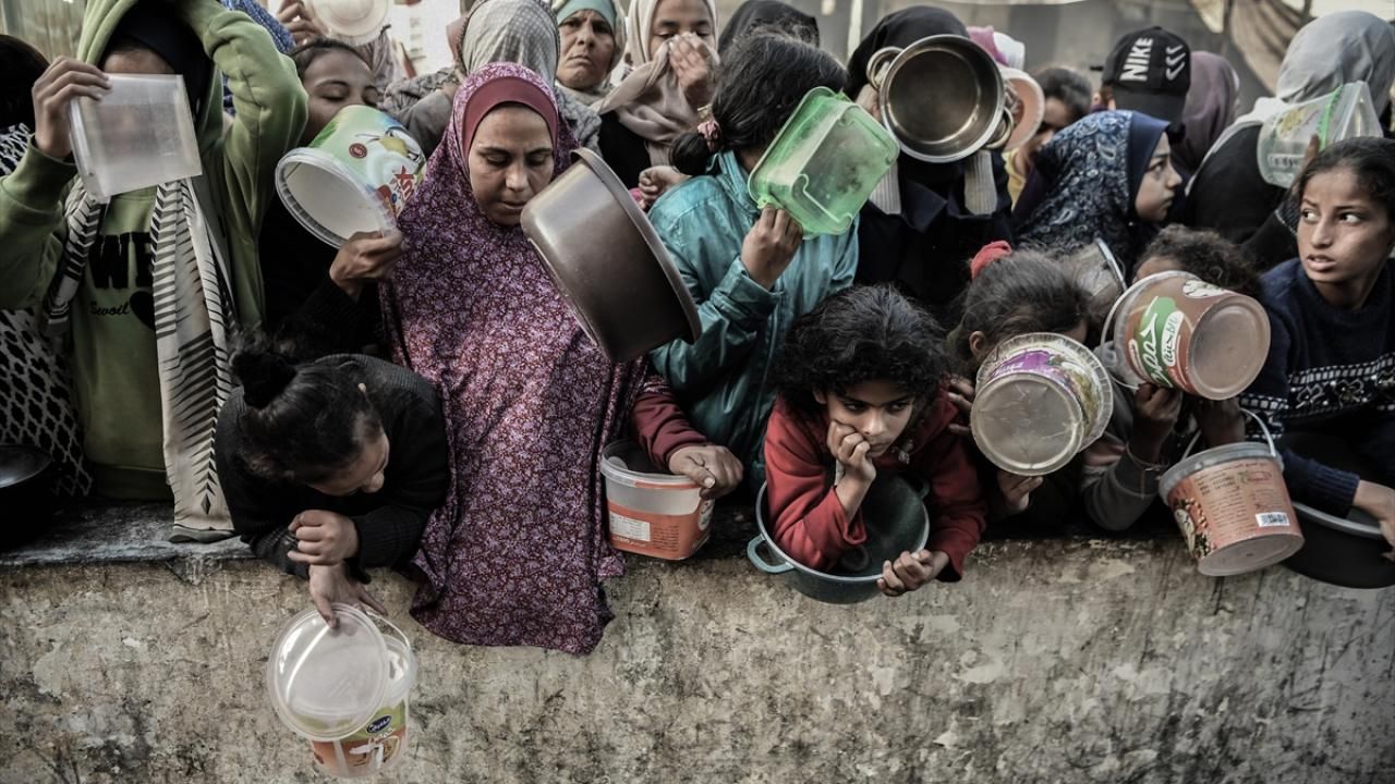 DSÖ: Gazze'de açlık nedeniyle kimse güvende değil
