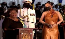 Barbados'un kahramanı Rihanna