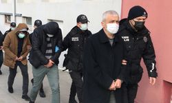 Adana'da yasa dışı bahis operasyonunda yakalanan 29 zanlı adliyede