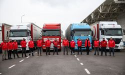 İSTANBUL - Türk Kızılay konvoyu, Ukrayna'ya insani yardım götürmek için yola çıktı