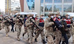 Kilis'te silahlı yaralama ve darp olaylarına karıştığı iddiasıyla 9 kişi yakalandı