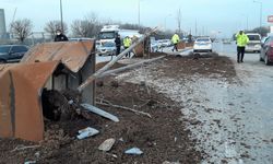 Konya'da devrilen işçi servisindeki 15 kişi yaralandı