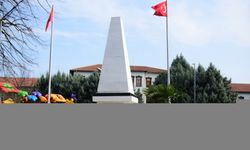 Arnavutluk'ta 18 Mart Şehitleri Anma Günü ve Çanakkale Deniz Zaferi programı düzenlendi