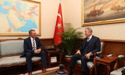 Bakan Akar, ABD'nin Ankara Büyükelçisi Jeffry Flake'i kabul etti