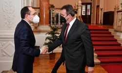 BUDAPEŞTE  - Ticaret Bakanı Mehmet Muş Macaristan'da