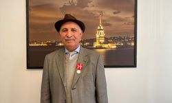 Danimarka'da Türk vatandaşına kraliyet madalyası verildi