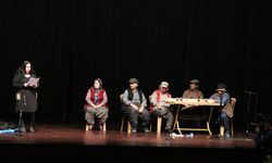 DENİZLİ - Arslanköy Kadınlar Tiyatro Topluluğu tiyatro oyunu sergiledi