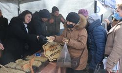 Edirne'de "Yerli Tohum Takas Şenliği"nde vatandaşlara atalık tohum dağıtıldı