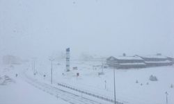 Erciyes'teki pistlerde kar kalınlığı 230 santimetre ölçüldü