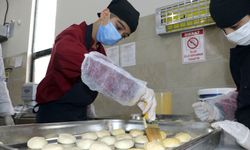 Gaziantep'te meslek lisesi öğrencileri günde 20 bin kişiye yemek hazırlıyor
