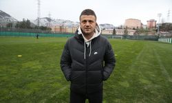 GİRESUN - Giresunspor Teknik Direktörü Hakan Keleş: "Bir çıkış ve seri galibiyetler bekliyoruz"
