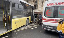 İSTANBUL - Beykoz'da İETT otobüsünün karıştığı zincirleme trafik kazasında 6 kişi yaralandı
