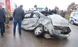 EDİRNE - Taksiyle otomobilin çarpışması sonucu 1 kişi öldü, 2 kişi yaralandı