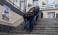 İstanbul'da çarşaf giyip marketten soygun yapmaya çalışan 3 zanlı tutuklandı