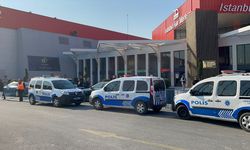 İstanbul'da fuar alanındaki standın çökmesi sonucu 4 kişi yaralandı