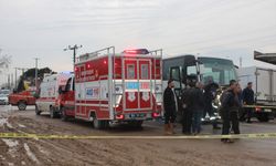 İzmir'de minibüsün çarptığı yaya hayatını kaybetti
