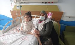 Kars'tan ambulans uçakla Adana'ya getirilen çocuğun tedavisi sürüyor