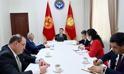 Kırgızistan Cumhurbaşkanı Caparov, Türk Devletleri Teşkilatı Aksakallar Konseyi Başkanı Yıldırım'ı kabul etti