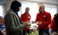 KIRKLARELİ - Türk Kızılay'dan, savaş mağdurlarına giyim yardımı