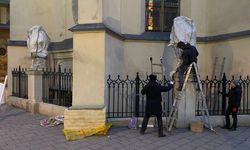 LVİV - Ukraynalılar tarihi eserleri korumaya alıyor