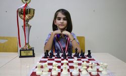 Minik Elif Dila'nın satrançta hedefi Avrupa ve dünya şampiyonluğu