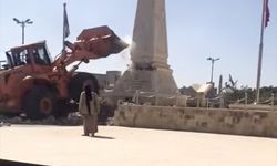 SANA - Yemen'deki Türk Şehitlik Anıtı'na Husilerden çirkin saldırı (1)