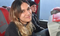 SUCEAVA - Ukrayna'dan tahliye edilen Türk öğrenciler, yurda dönüş yolunda AA'ya konuştu