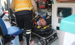 Adana'da çalıştıkları inşaat iskelesinden düşen 2 işçi yaralandı