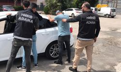 Adana'da otomobilde 24 kilo 50 gram esrar ele geçirildi