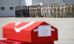 Adana'da trafik kazasında şehit olan 2 asker için tören düzenlendi