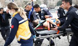 ANTALYA - Falezlerden denize düşen üniversite öğrencisi yaralandı