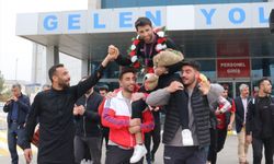 Avrupa Şampiyonu Murat Fırat, memleketi Şanlıurfa'da coşkuyla karşılandı
