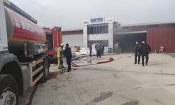 Bursa'da mutfak gereçleri montajı yapılan fabrikada çıkan yangın söndürüldü