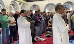 PRİŞTİNA - Müslümanlar Balkanlarda bu yılın İlk Teravih Namazını kıldı