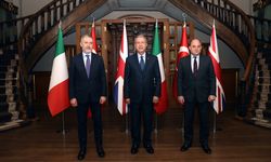 İSTANBUL - Türkiye, İtalya ve İngiltere savunma bakanları üçlü toplantıda bir araya geldi