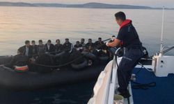 İzmir'de 46 göçmen son anda kurtarıldı