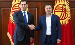 Kırgızistan Cumhurbaşkanı Caparov, Özbekistan Başbakan Yardımcısı Umurzakov'u kabul etti