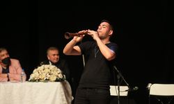 Kırklareli'nde Roman müzisyenler yarışmada yeteneklerini sergiledi