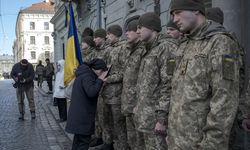 LVİV - Savaşta hayatını kaybeden Ukrayna askeri için cenaze töreni düzenlendi