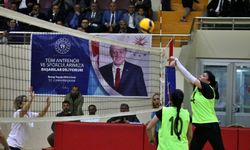 OSMANİYE - "Evinin Sultanları Bayan Voleybol Turnuvası" başladı