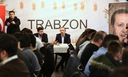 Ticaret Bakanı Muş, Trabzon'da gençlerle sahurda bir araya geldi