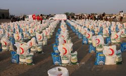 Türk Kızılay, Yemen'de ihtiyaç sahibi 2 bin aileye gıda kolisi dağıttı
