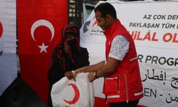 Türk Kızılay, Yemen'de yoksul aileler ile ihtiyaç sahibi engellilere 500 gıda kolisi dağıttı